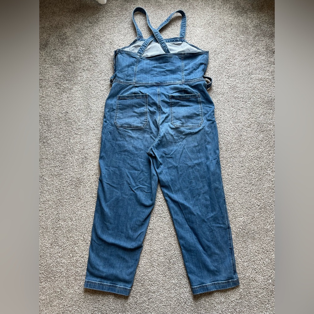 Duluth Trading Co Blue Denim Overalls Jumpsuit with Belt - Picture 2 of 4